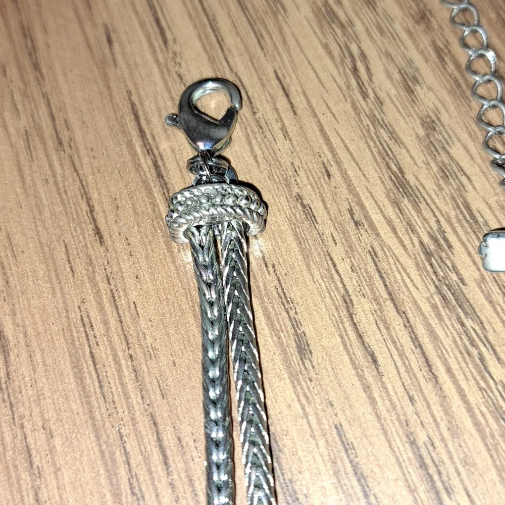 Lia Sophia necklace
